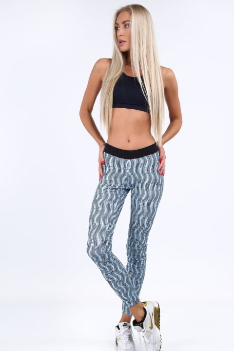 Jasnoniebieskie legginsy sportowe we wzory MR11513